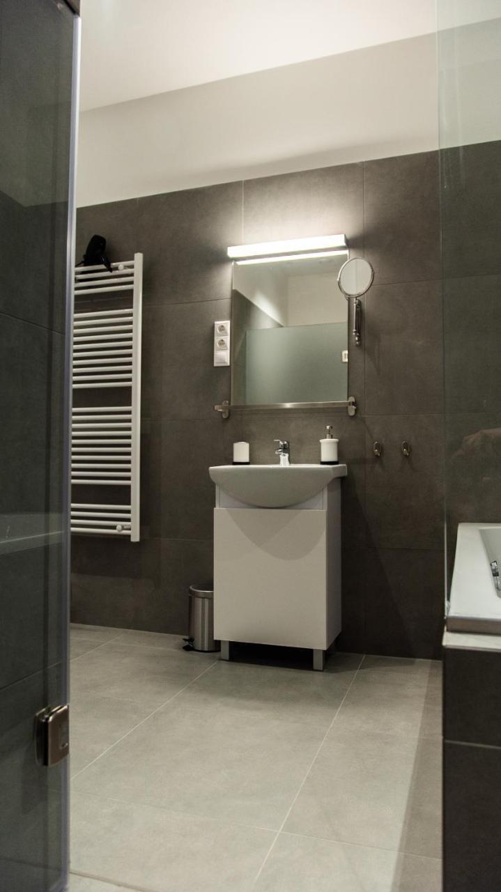 Bpr Downtown Gemstone Apartament Budapesta